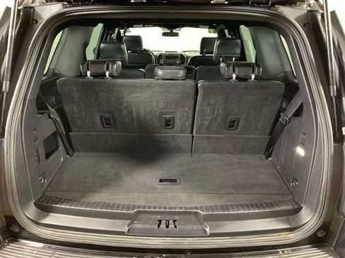 Used 2019 Ford Expedition XLT w/ Equipment Group 201A AWD/4WD image 28