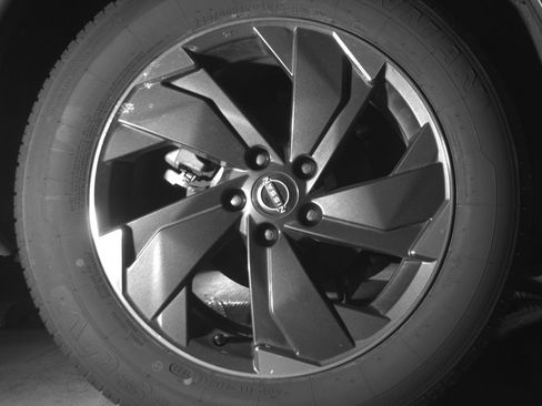 Used 2025 Nissan Rogue SV image 15