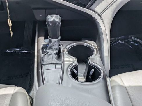 Used 2022 Toyota Camry SE FWD image 15