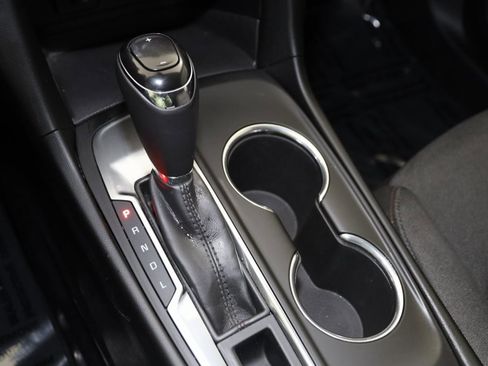 Used 2018 Chevrolet Equinox LT image 7