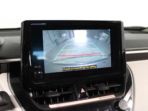 Used 2025 Toyota Corolla Cross L FWD image 21