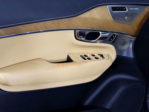 Used 2018 Volvo XC90 T6 Inscription w/ Convenience Package image 15