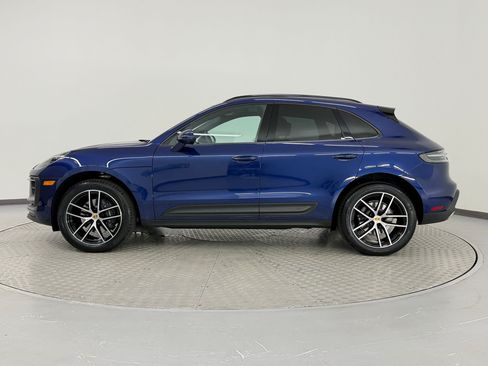 Used 2026 Porsche Macan AWD/4WD image 2
