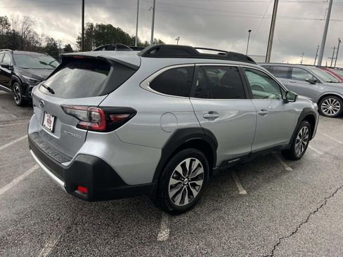 Certified 2025 Subaru Outback Limited image 7