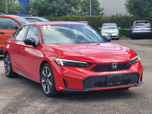 Used 2025 Honda Civic Sport Touring image 3