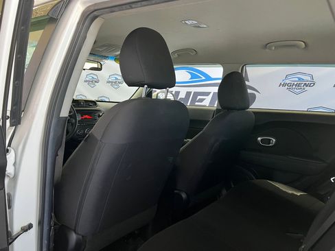 Used 2015 Kia Soul image 17