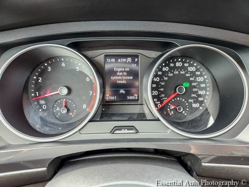Used 2021 Volkswagen Tiguan SEL FWD image 11