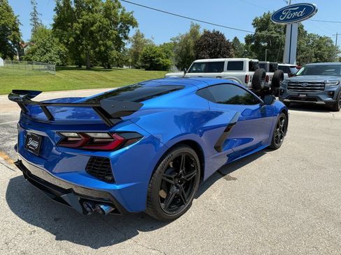 Used 2022 Chevrolet Corvette Stingray Coupe w/ 1LT RWD image 5