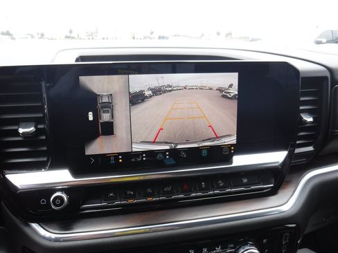 Used 2023 GMC Sierra 1500 SLT image 23