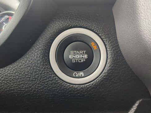 Used 2022 RAM 1500 Laramie AWD/4WD image 20