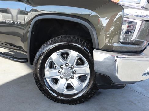Used 2023 Chevrolet Silverado 2500 LTZ AWD/4WD image 4