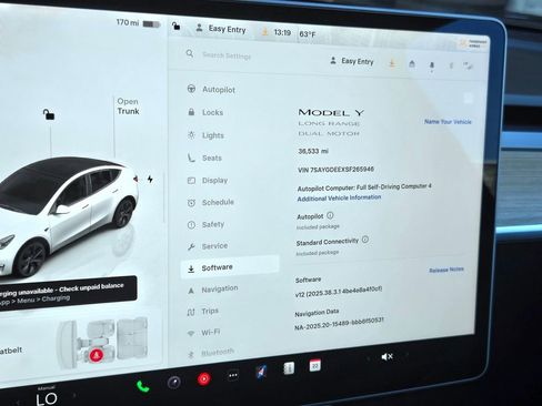 Used 2025 Tesla Model Y Long Range image 19