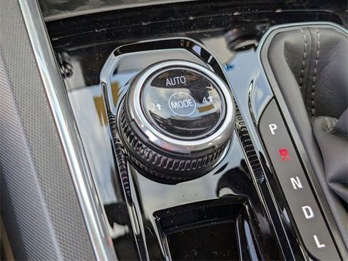 New 2026 GMC Canyon Elevation w/ Convenience Package image 17