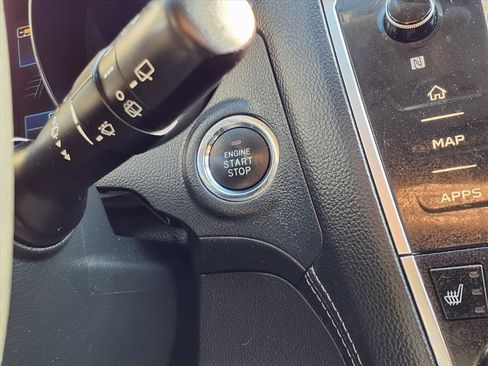 Used 2018 Subaru Outback 2.5i Limited image 11