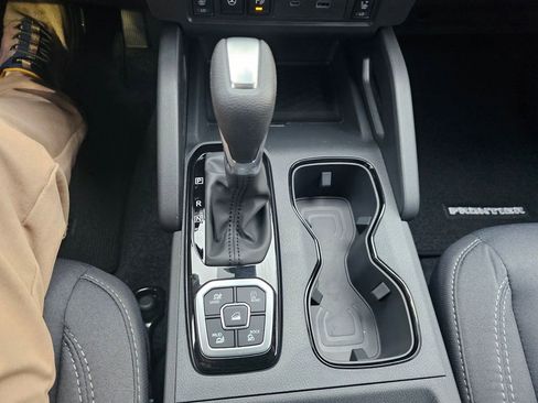 New 2026 Nissan Frontier SV w/ SV Convenience Package image 23