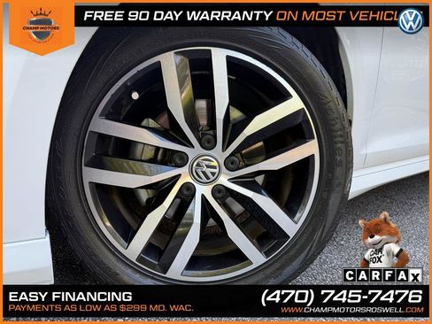 Used 2015 Volkswagen Golf S FWD image 3
