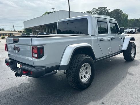 Used 2022 Jeep Gladiator Rubicon w/ Cold Weather Group AWD/4WD image 6