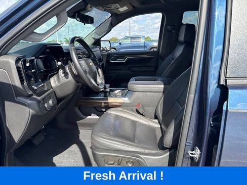 Used 2022 Chevrolet Silverado 1500 LT w/ Safety Package RWD image 2