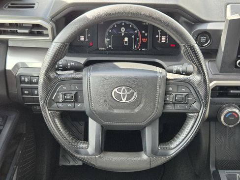 Used 2025 Toyota Tacoma SR5 AWD/4WD image 14