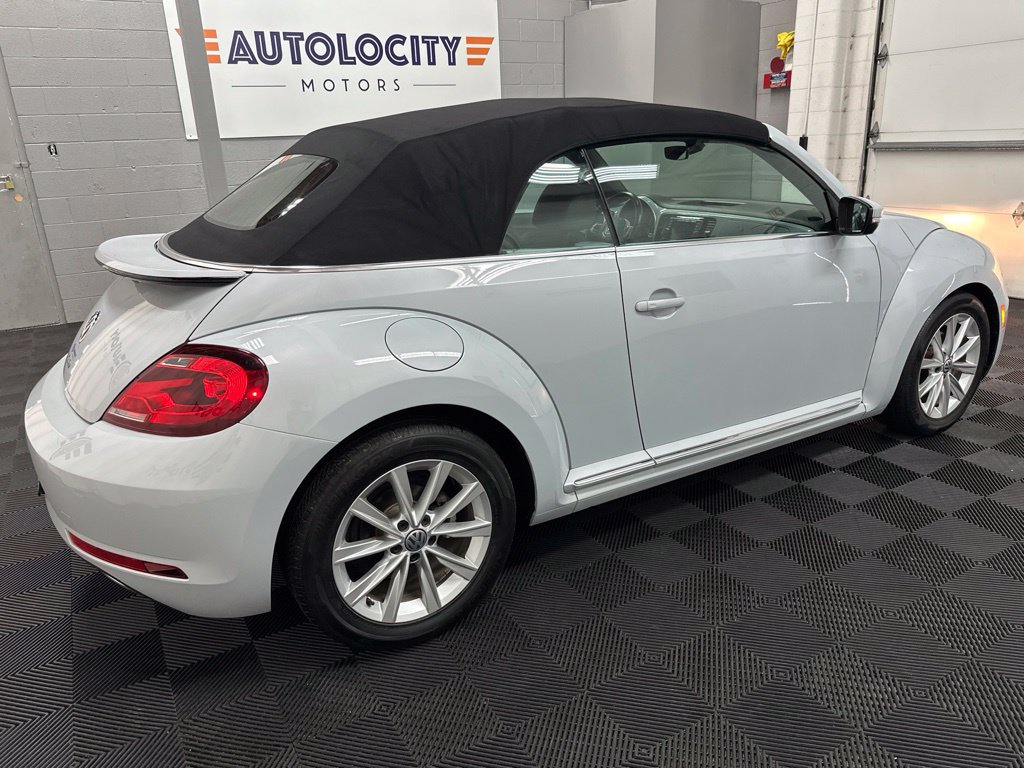 Used 2019 Volkswagen Beetle 2.0T SE FWD image 11