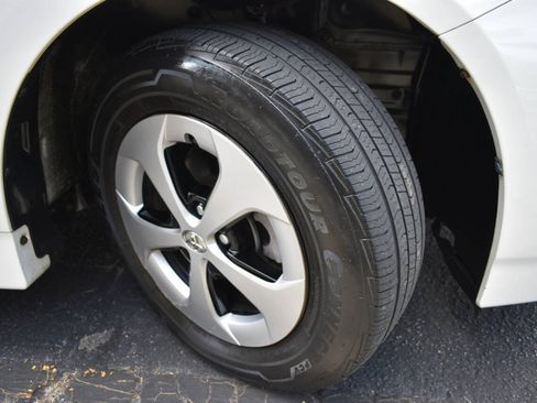 Used 2015 Toyota Prius Two FWD image 46