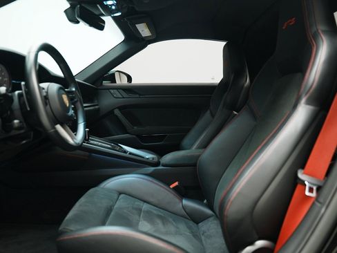 Used 2022 Porsche 911 Targa 4 GTS image 35