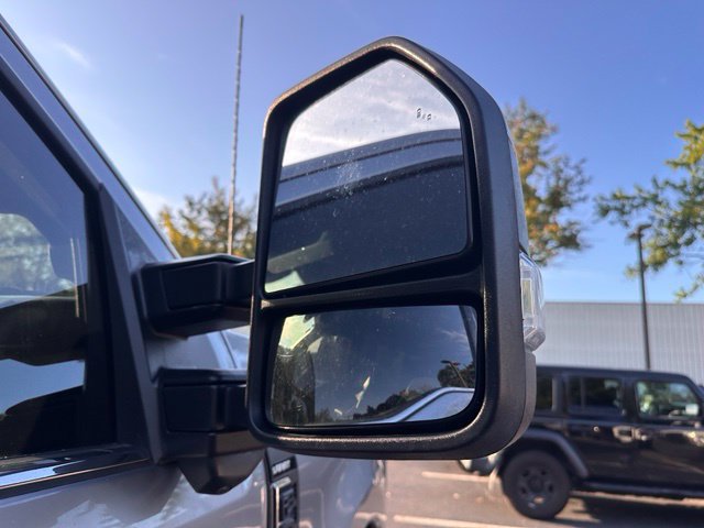 Used 2024 Ford F350 Lariat w/ Lariat Ultimate Package AWD/4WD image 11