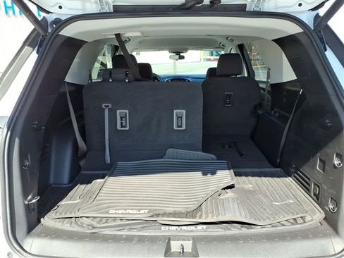 Certified 2021 Chevrolet Traverse LT FWD image 20