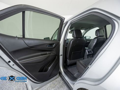 Used 2021 Chevrolet Equinox Premier AWD/4WD image 24