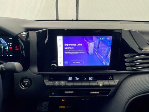 Used 2026 Toyota Camry SE w/ Convenience Package image 26