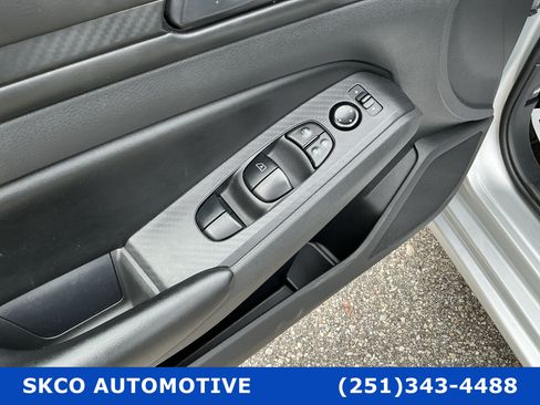Used 2024 Nissan Altima 2.5 S FWD image 22