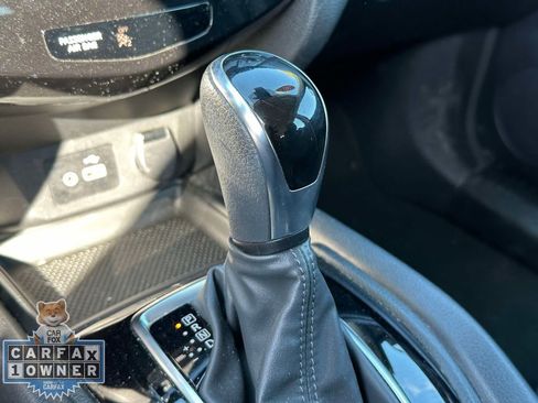 Used 2020 Nissan Rogue S AWD/4WD image 30