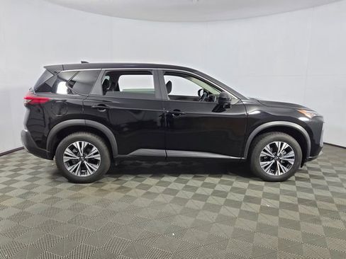 Used 2023 Nissan Rogue SV image 10