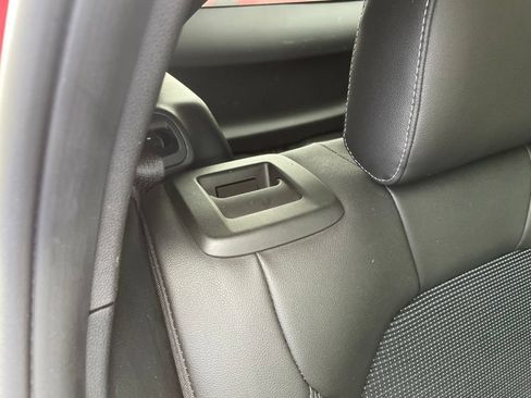Used 2024 Buick Envista Preferred w/ Convenience II Package FWD image 25