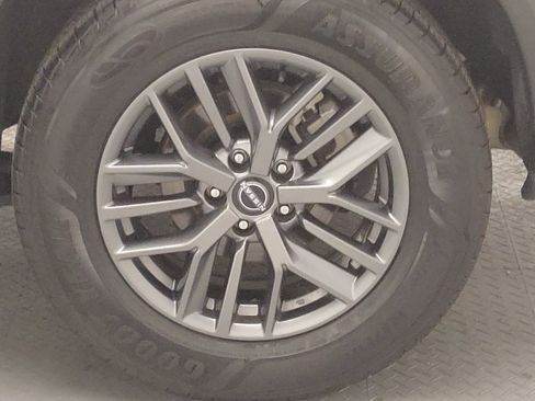 Used 2023 Nissan Rogue S FWD image 31
