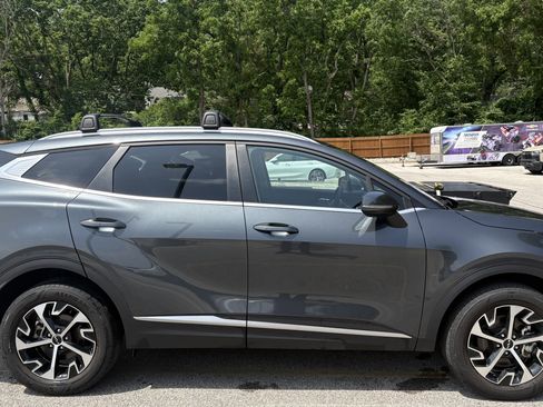 Used 2023 Kia Sportage EX AWD/4WD image 11
