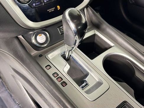 Used 2019 Nissan Murano SV AWD/4WD image 17