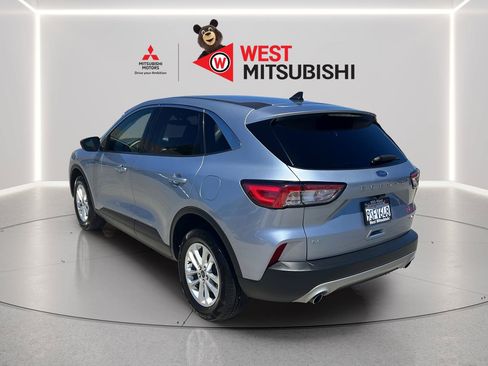 Used 2022 Ford Escape SE AWD/4WD image 3