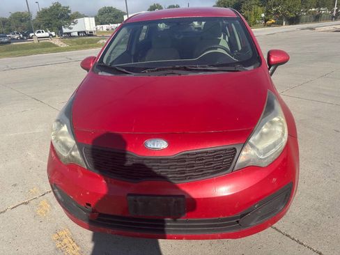 Used 2013 Kia Rio LX w/ PWR Pkg image 3