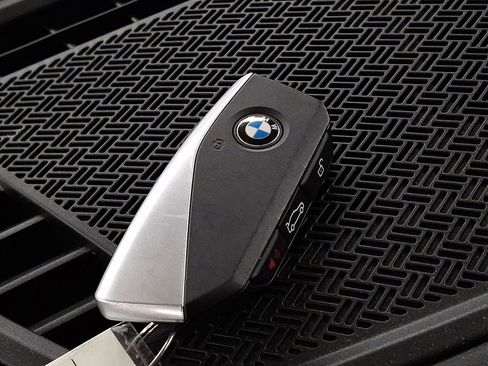 Used 2025 BMW X1 xDrive28i w/ Technology Package AWD/4WD image 18