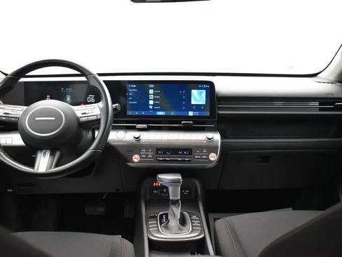 Used 2024 Hyundai Kona SEL image 19