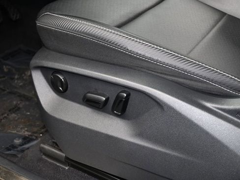 Used 2022 Volkswagen Atlas Cross Sport SE w/ Black Wheel Package image 12