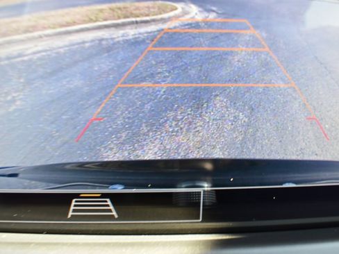 Used 2021 Chevrolet Blazer LT w/ LPO, Black Accent Package image 18