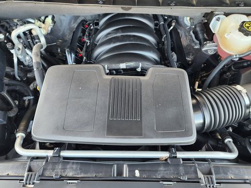 Used 2023 Cadillac Escalade Sport Platinum w/ LPO, ONYX Package image 33