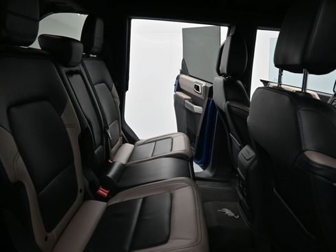 Used 2022 Ford Bronco Wildtrak image 14