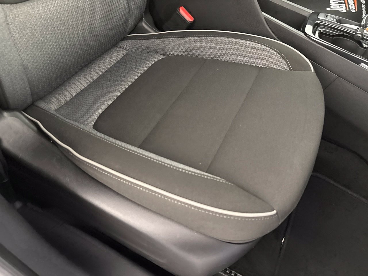 Used 2025 Chevrolet TrailBlazer LT FWD image 29