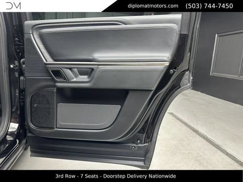 Used 2024 Rivian R1S Adventure AWD/4WD image 30