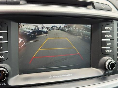 Used 2017 Kia Sorento FWD w/ LX Convenience Package image 28