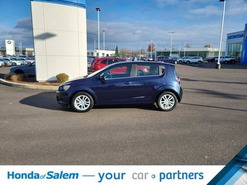 Used 2016 Chevrolet Sonic LT w/ Fun and Sun Package image 3