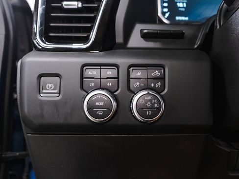 Used 2024 GMC Sierra 2500 Denali w/ Denali Reserve Package image 20